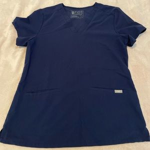 Figs Casma scrub top